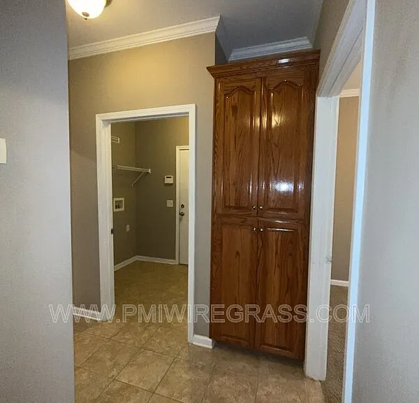 249 Windsor Garden Dr — Photo 42