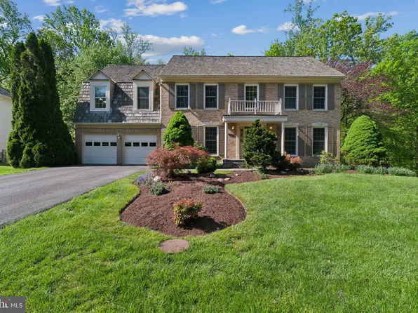 10119 Homar Pond Dr, Fairfax Station, VA 22039