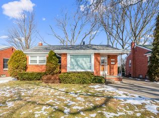 28500 Elmira St, Livonia, MI 48150