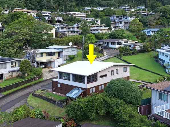 3537 Kumuwai Pl, Honolulu, HI 96822