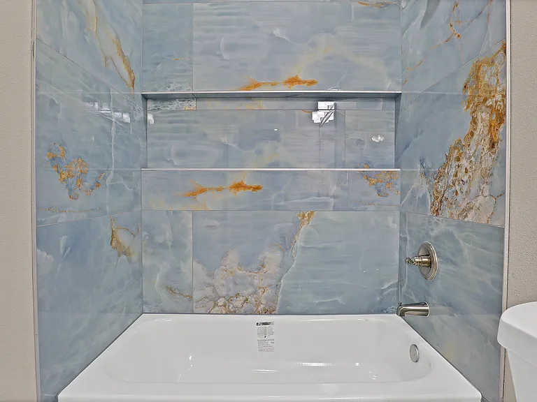 5619 Barkridge Dr — Photo 24