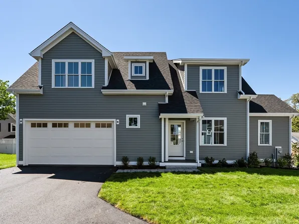 42 Lyons St, Quincy, MA 02169