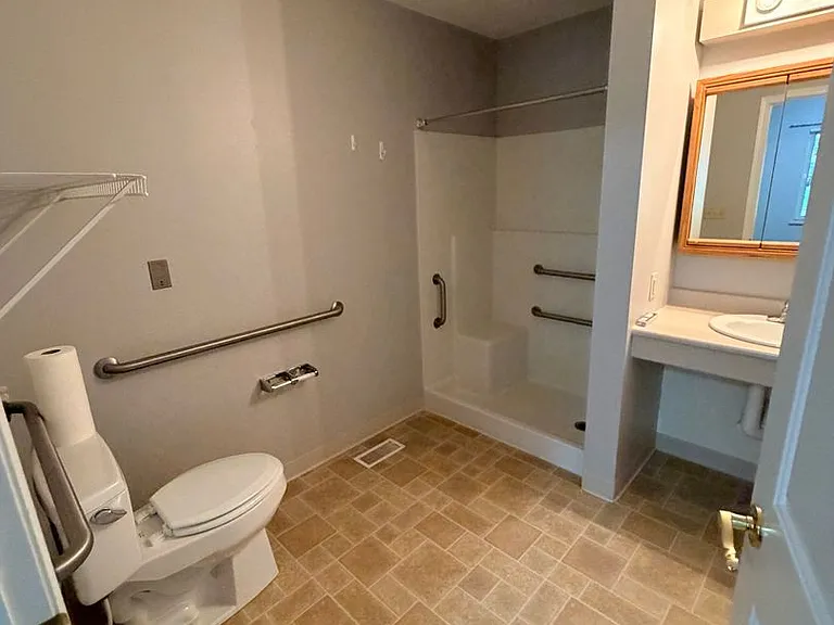 431 Dakota St — Photo 8