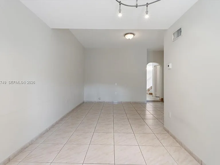 10545 NW 43rd Ter — Photo 17