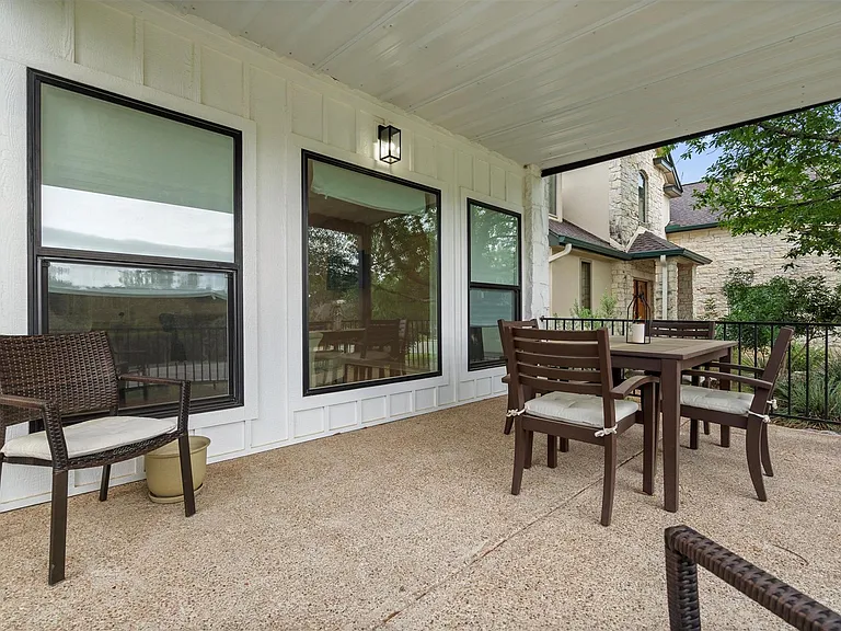 307 Hurst Creek Rd — Photo 5