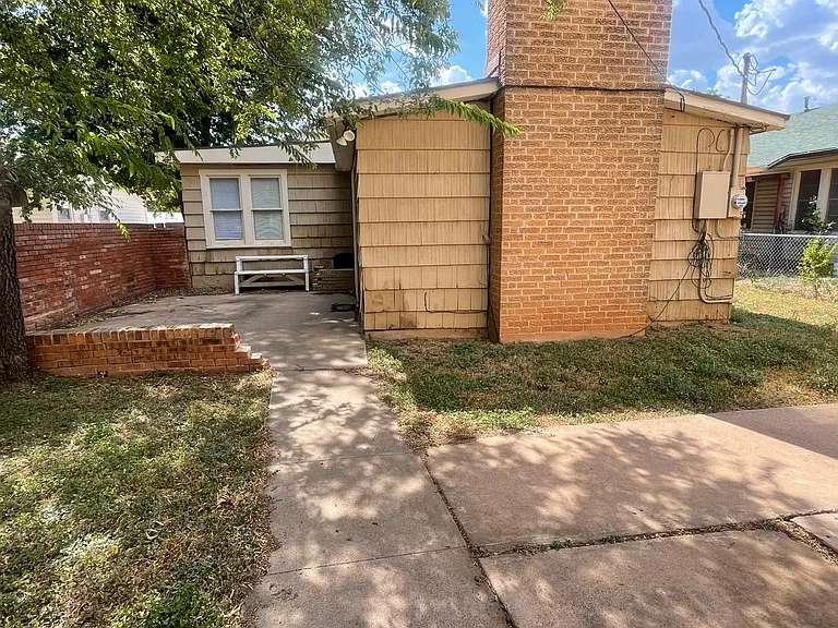 421 Kirkwood St — Photo 18