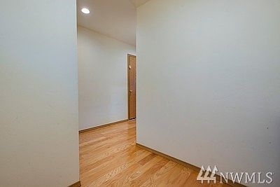 4th image of 626 N Charleston Ave