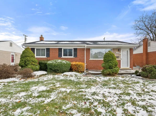 6416 Dillon St, Garden City, MI 48135