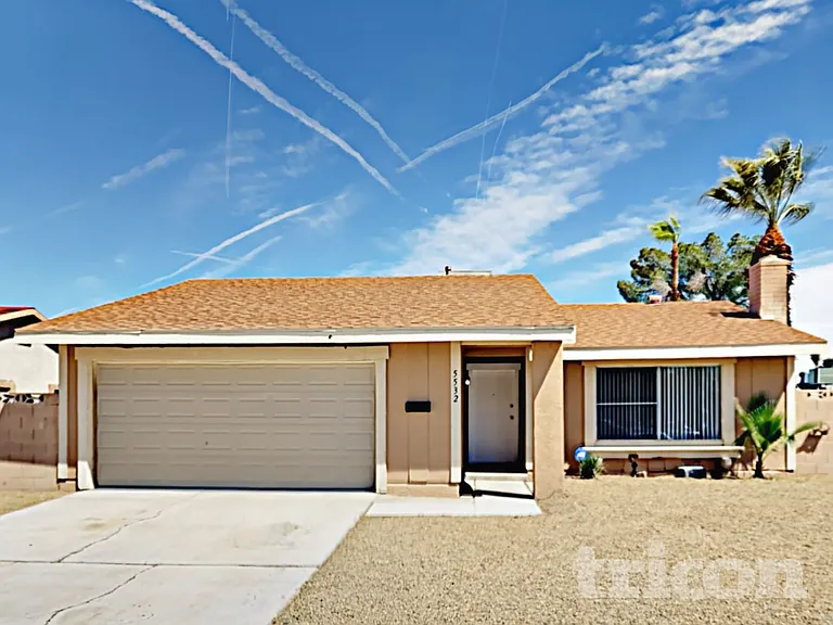 5532 Spencer St — Photo 2