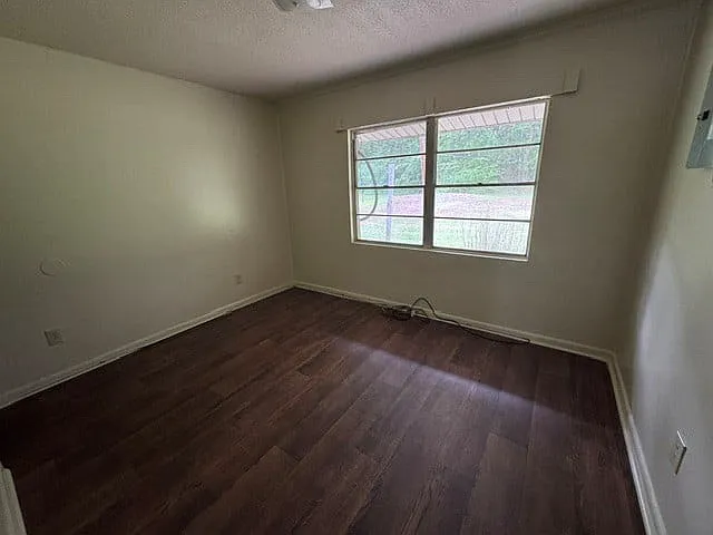 88 & 118 Dale Cir #3 — Photo 8