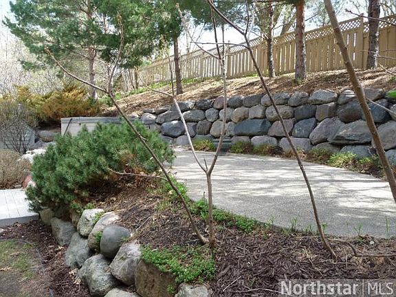 4th image of 7905 Narcissus Ct