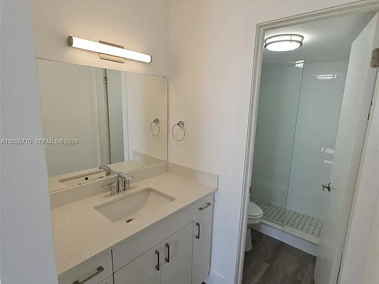 8101 Crespi Blvd #304 — Photo 10