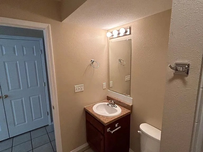 24400 Sounder Ln — Photo 10