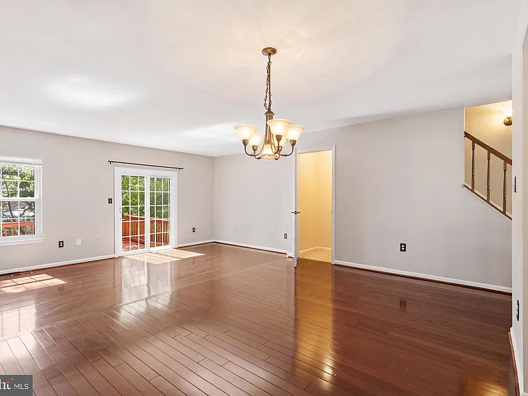 3946 Rosebay Ct — Photo 9