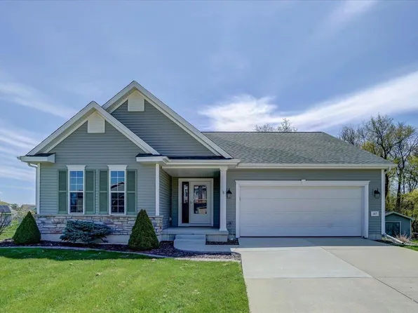 317 Heritage Square DRIVE, Deerfield, WI 53531