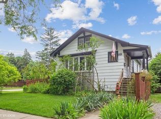 1242 Center St, Des Plaines, IL 60018