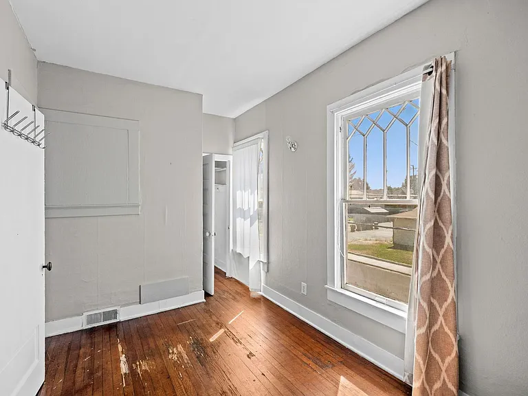 802 E Baldwin Ave — Photo 15