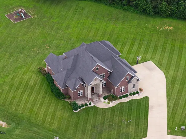 142 Waterside Dr, Elizabethtown, KY 42701