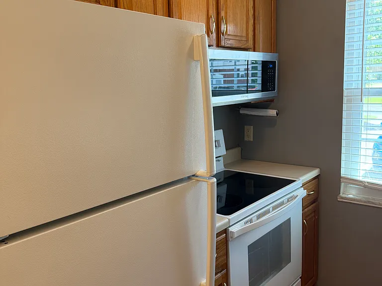 312 Bellford Ct — Photo 6