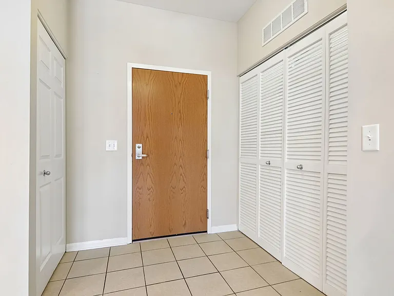 106 S Ridgeland Ave #402 — Photo 18