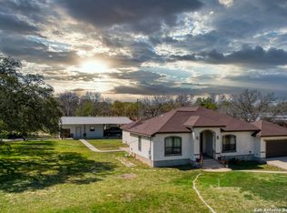 1775 Clear Lake Loop, Poteet, TX 78065