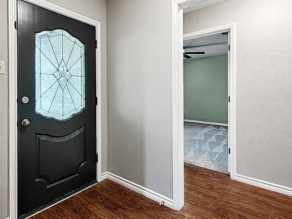 5th image of 614 Brookfield Dr