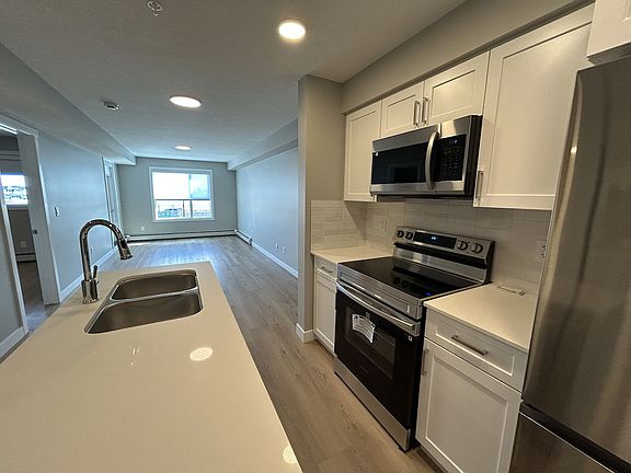3rd image of 1506 Tamarack Blvd NW #219