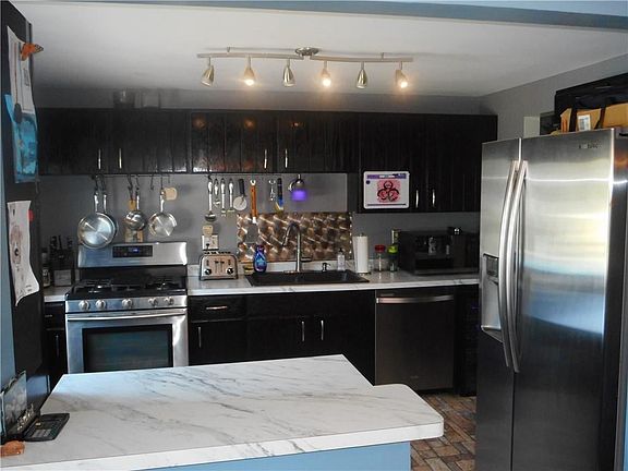 2nd image of 98 Blackwell Ln