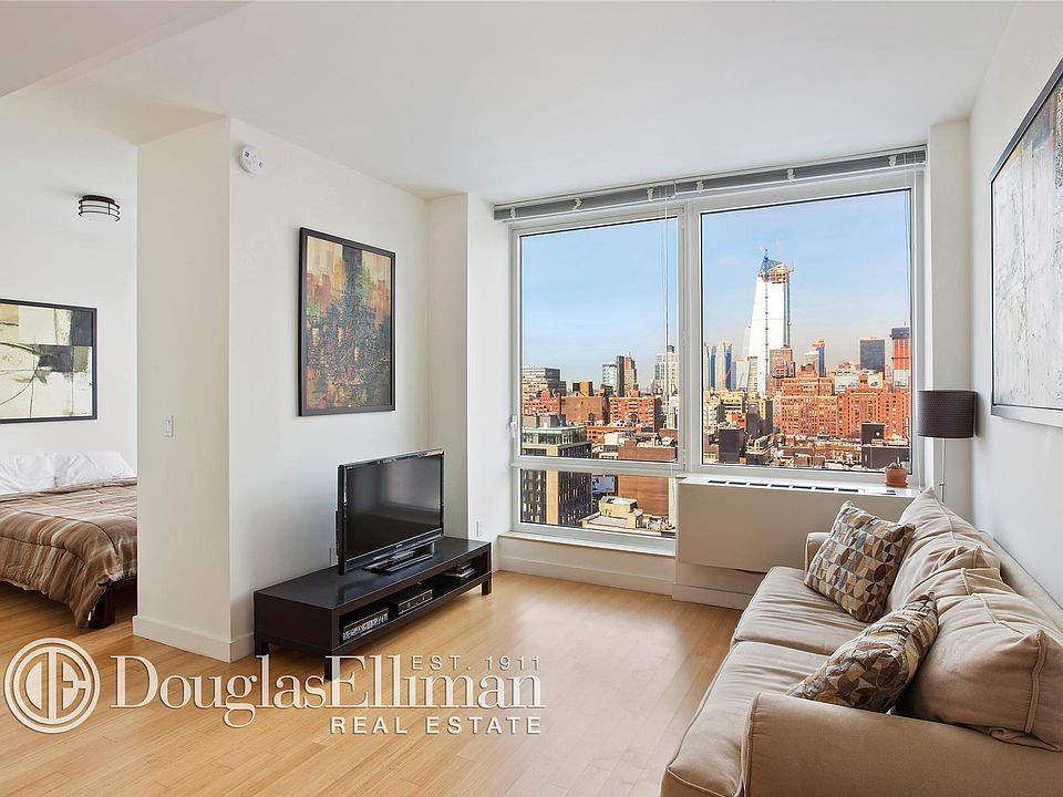 1st image of 450 W 17th St APT 1801