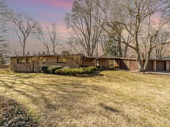 1307 Helen St, Midland, MI 48640