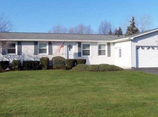 35 Beatty Rd, Rochester, NY 14612