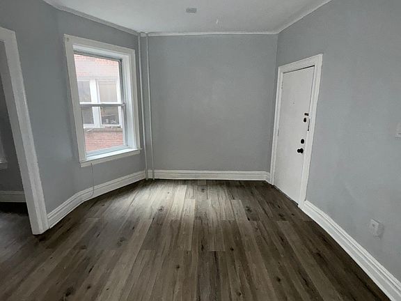 3rd image of 3139 Kennedy Blvd #201