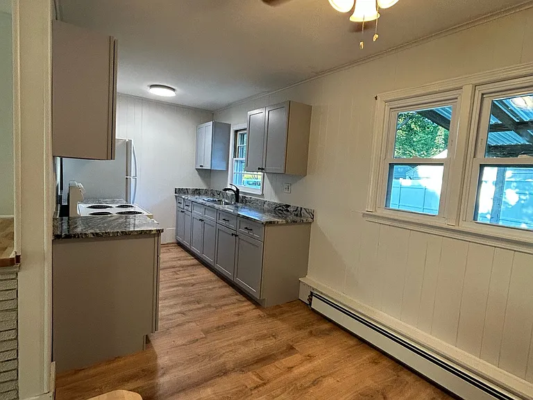 667 Bradley Rd — Photo 4