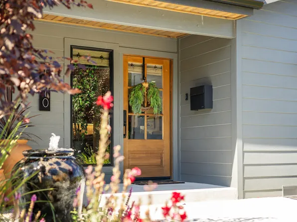 1710 W School Avenue, Visalia, CA 93291