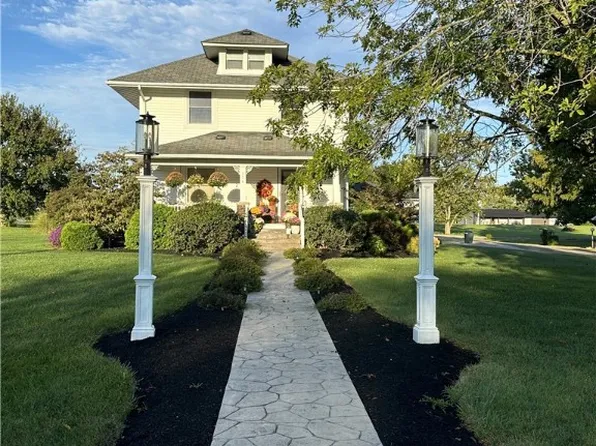 304 S Chicago Ave, Bismarck, IL 61814