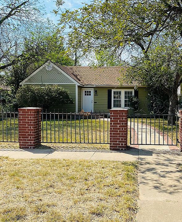 1st image of 2605 Elizabeth Dr