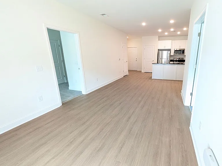 6801 West Apartments — Photo 19
