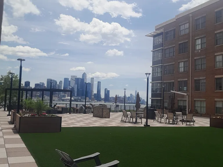 22 Avenue At Port Imperial #512 — Photo 7