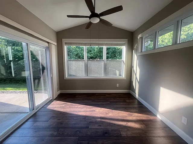 631 Liberty Way — Photo 3
