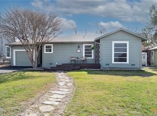 1345 Lee St, New Braunfels, TX 78130