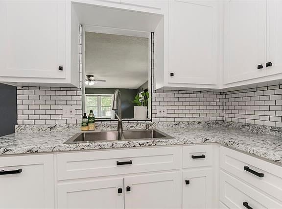 4th image of 1702 N 31st St