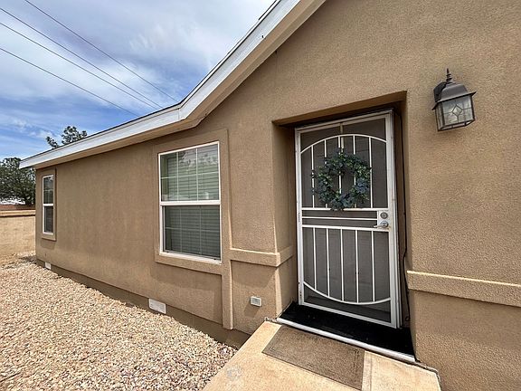 3rd image of 2050 S Stonegate Cir APT 2