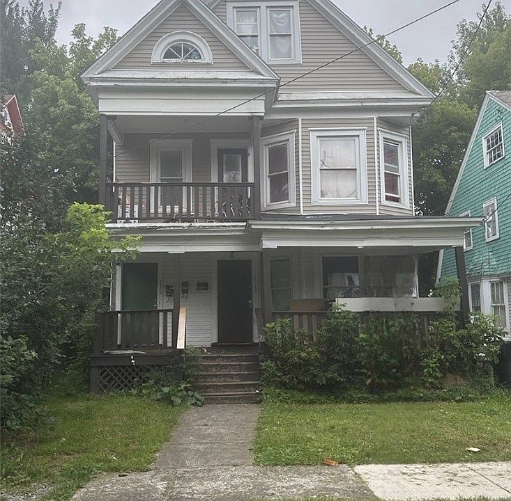 1st image of 228 Palmer Ave #30