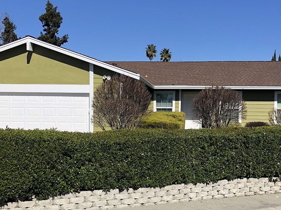 1st image of 1102 Partridge Pl