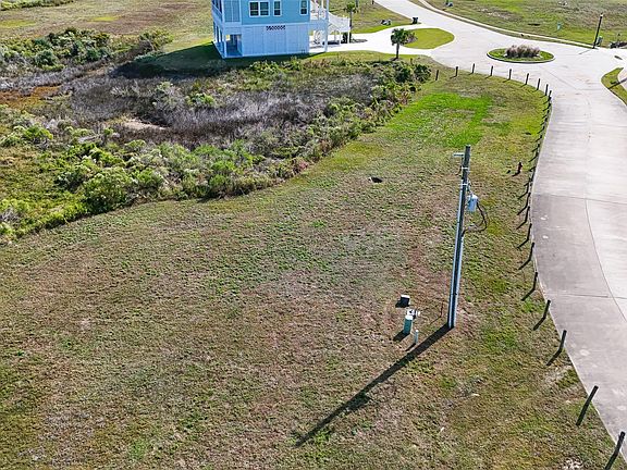 3rd image of 25723 Bay Breeze Dr #19