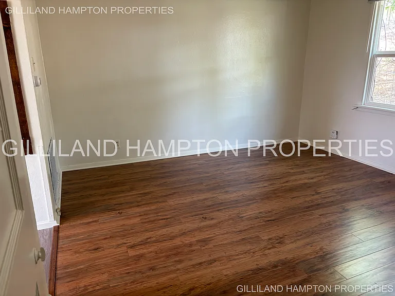 320 NW 15th St #320 — Photo 12