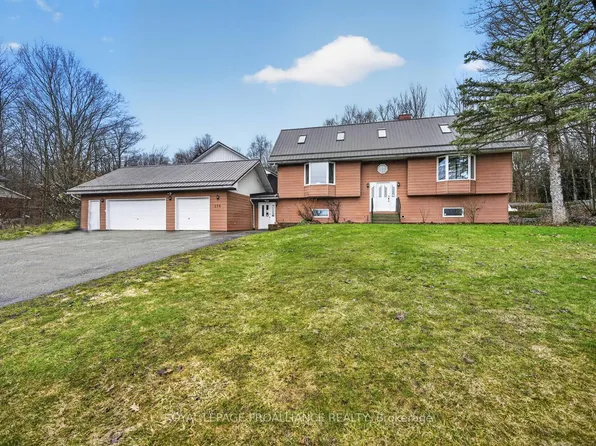 376 County Road 5 Rd, Front Of Yonge, ON K0E 1B0
