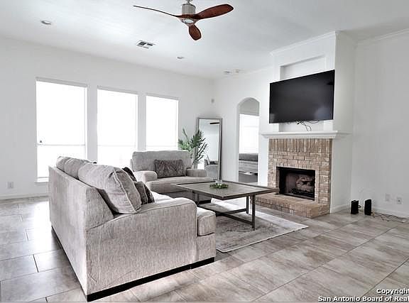 4th image of 7818 Braun Way