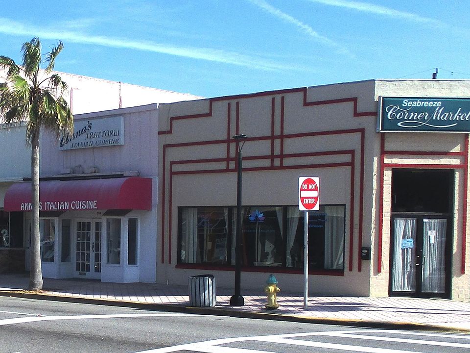 1st image of 300 Seabreeze Blvd #304