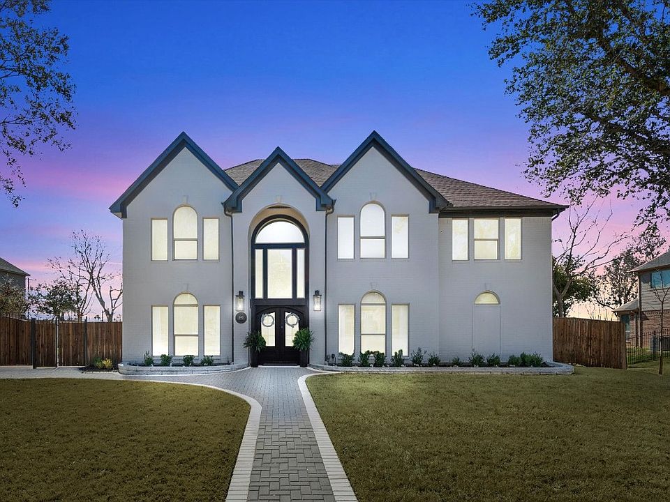 1st image of 240 Green Oaks Ln